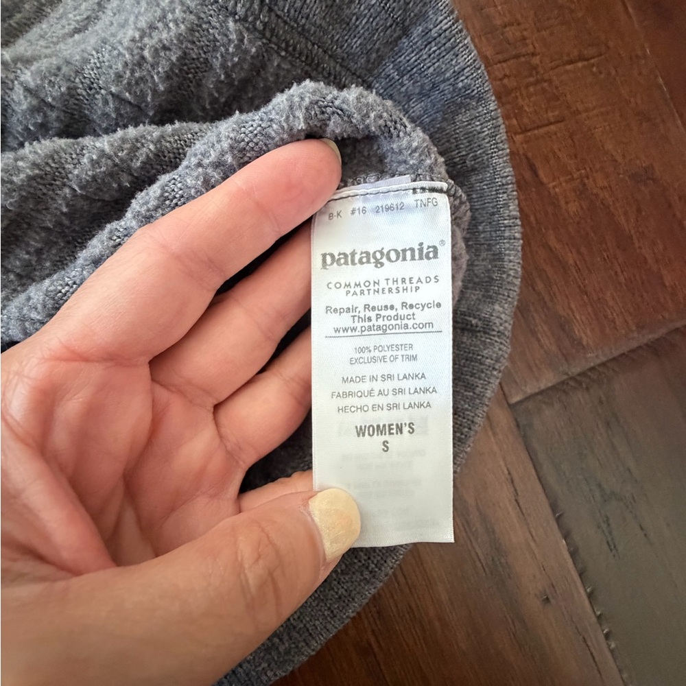 Patagonia Women’s Better Sweater Coat Grey w/ Pockets - Picture 5 of 10